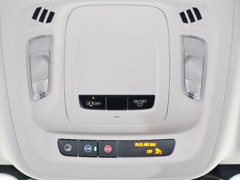 Used 2025 Buick Envision Sport Touring image 17