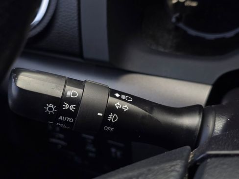 Used 2019 Toyota Tundra SR5 w/ SR5 Upgrade Package AWD/4WD image 29