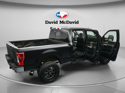 Used 2017 Ford F250 Lariat w/ Lariat Value Package AWD/4WD image 52