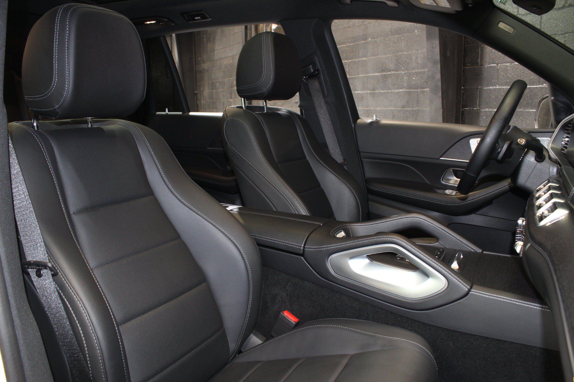 Used 2023 Mercedes-Benz GLS 450 4MATIC image 52