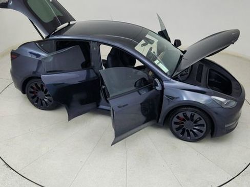 Used 2025 Tesla Model Y Performance image 83