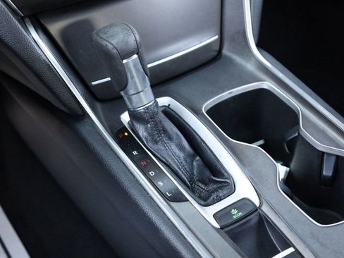 Used 2018 Honda Accord LX image 40