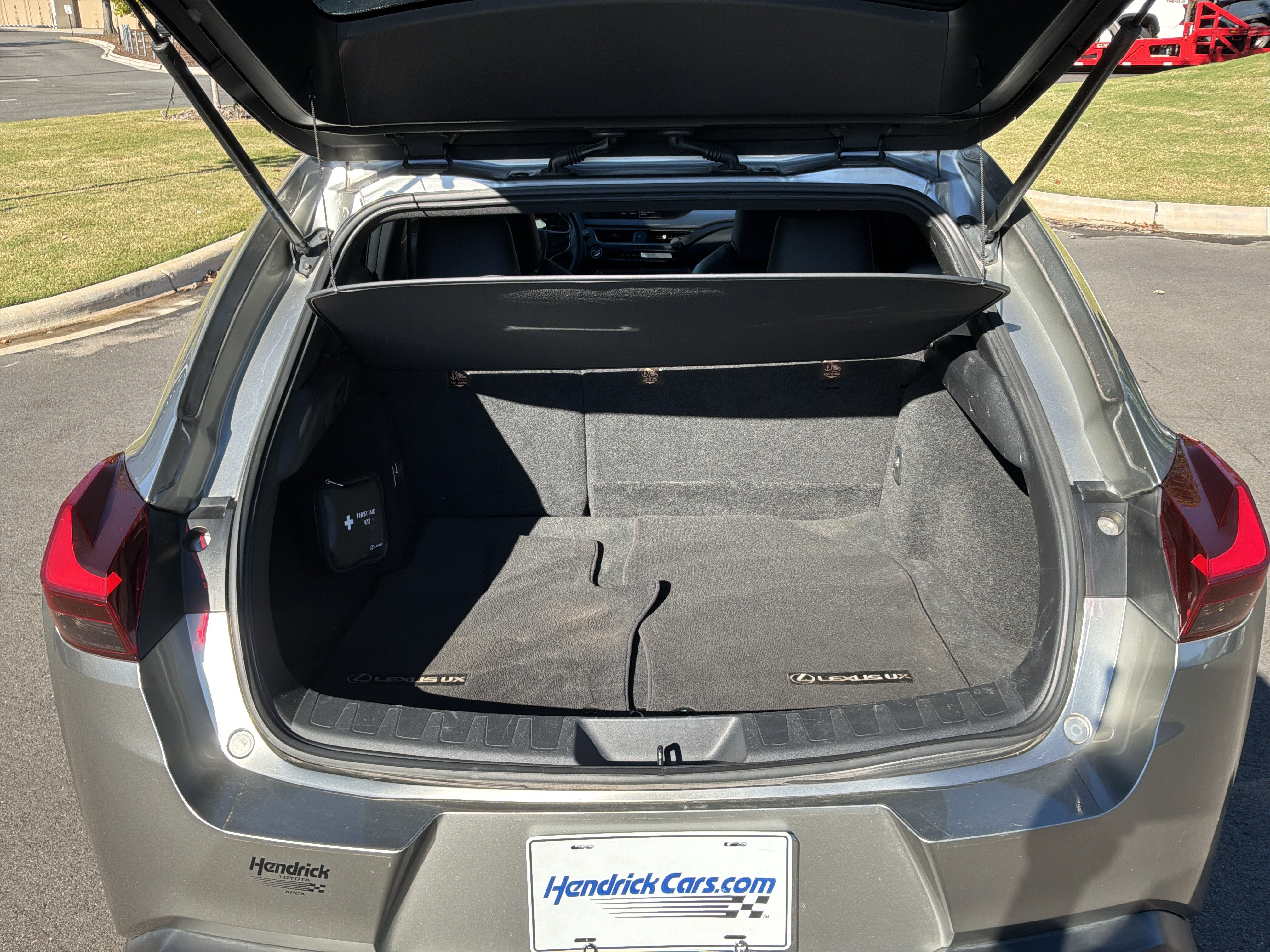 Used 2019 Lexus UX 200 w/ Accessory Package 2 FWD image 31