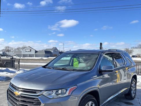 Used 2018 Chevrolet Traverse Premier w/ Driver Confidence II Package image 3