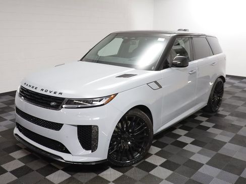 New 2026 Land Rover Range Rover Sport SV image 2