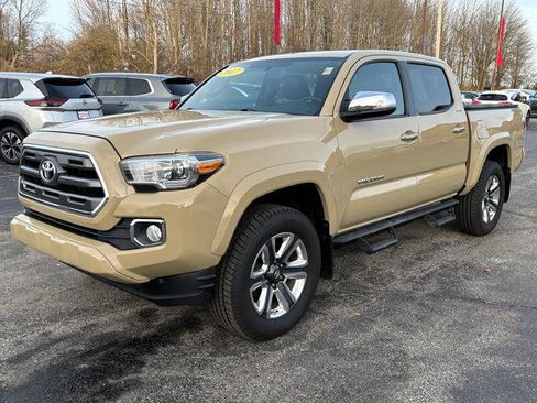Used 2017 Toyota Tacoma Limited image 3