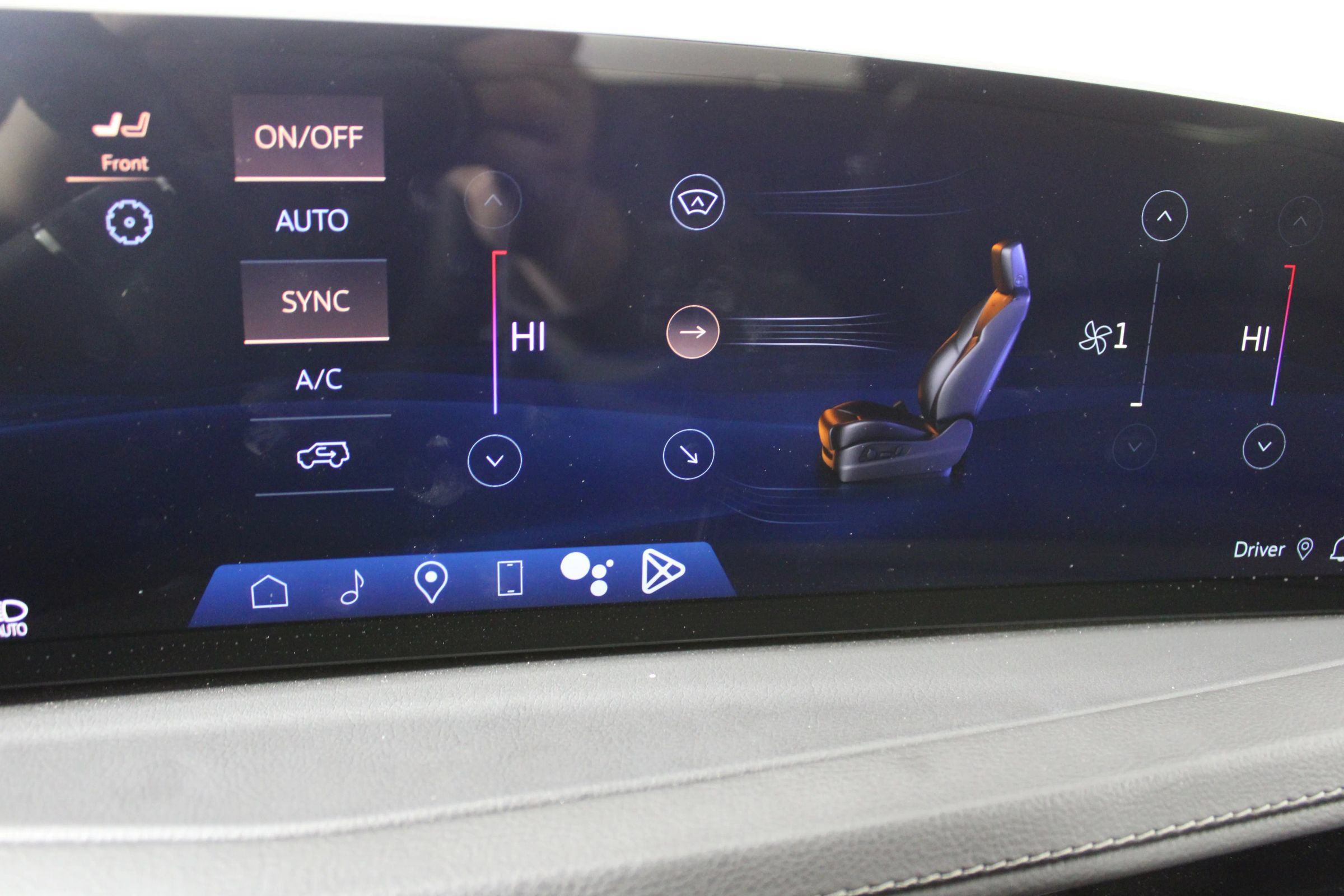 Used 2024 Cadillac XT4 Premium Luxury FWD image 19