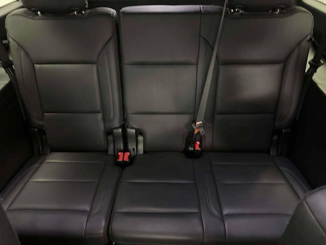 Used 2022 Chevrolet Suburban LT w/ LT Signature Plus Package AWD/4WD image 19