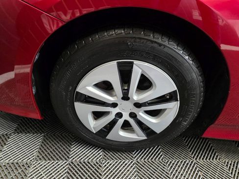 Used 2017 Toyota Prius Three FWD image 34