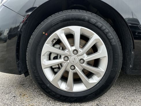 Used 2022 Hyundai Accent SEL FWD image 18