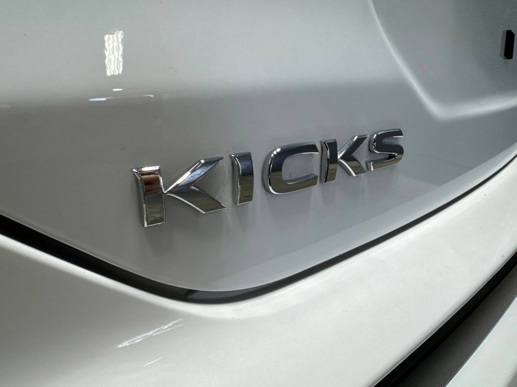 Used 2025 Nissan Kicks Play S FWD image 21
