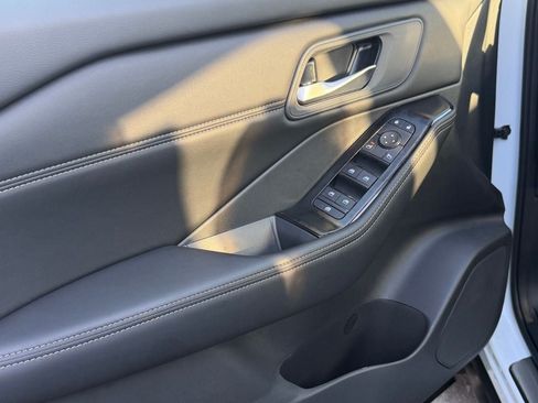 New 2026 Nissan Rogue Dark Armor FWD image 25