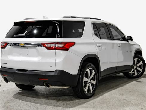 Used 2018 Chevrolet Traverse LT FWD image 6