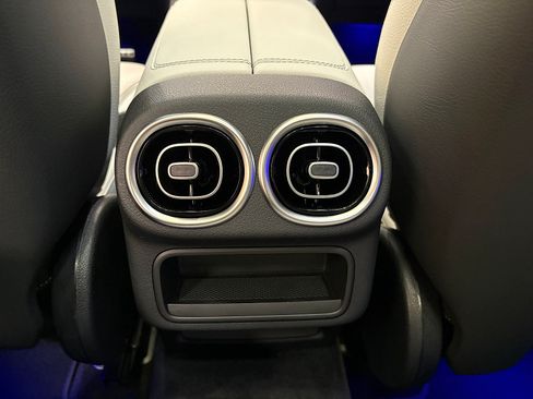 New 2027 Mercedes-Benz GLC 300 image 27