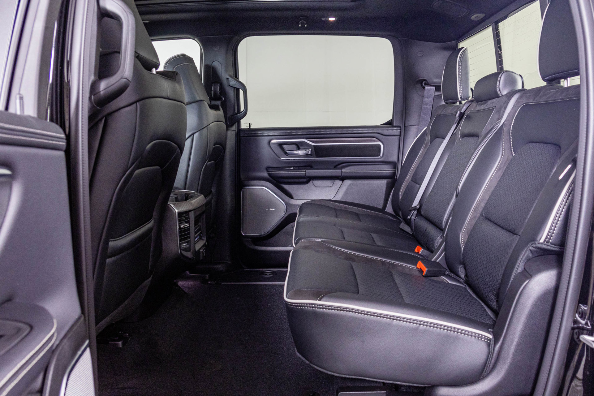 New 2027 RAM 1500 Laramie AWD/4WD image 40