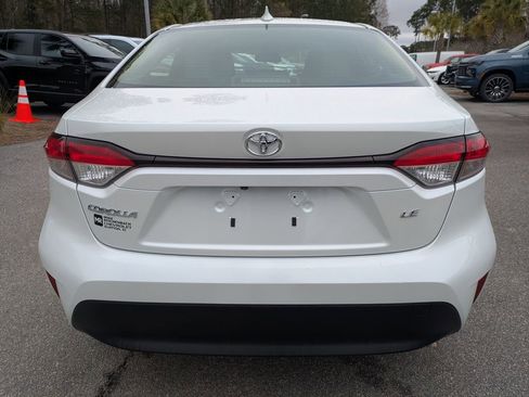 Used 2023 Toyota Corolla LE image 5