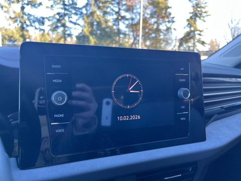 Used 2025 Volkswagen Jetta SE image 20