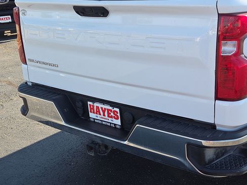 Used 2022 Chevrolet Silverado 1500 W/T w/ Trailering Package AWD/4WD image 8