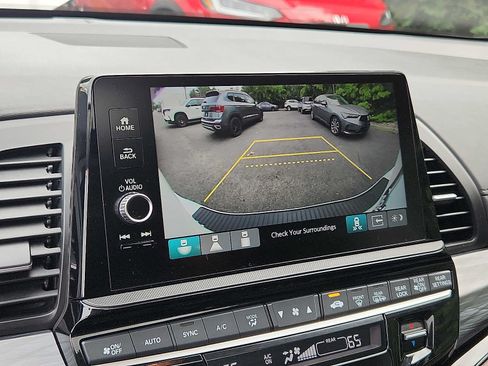 Certified 2025 Honda Odyssey Elite image 17
