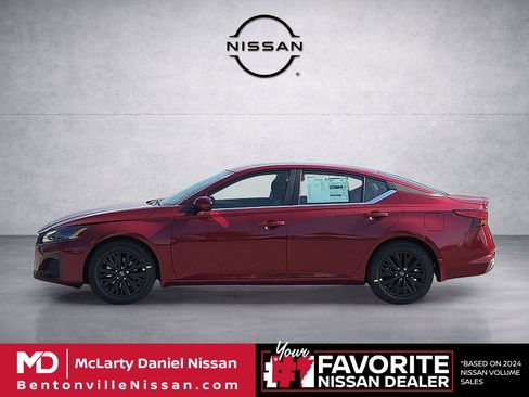 New 2026 Nissan Altima 2.5 SV FWD image 3