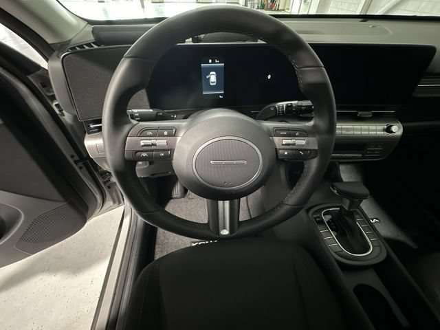 Used 2024 Hyundai Kona SEL AWD/4WD image 11