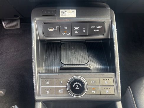 Used 2024 Hyundai Kona Limited AWD/4WD image 20