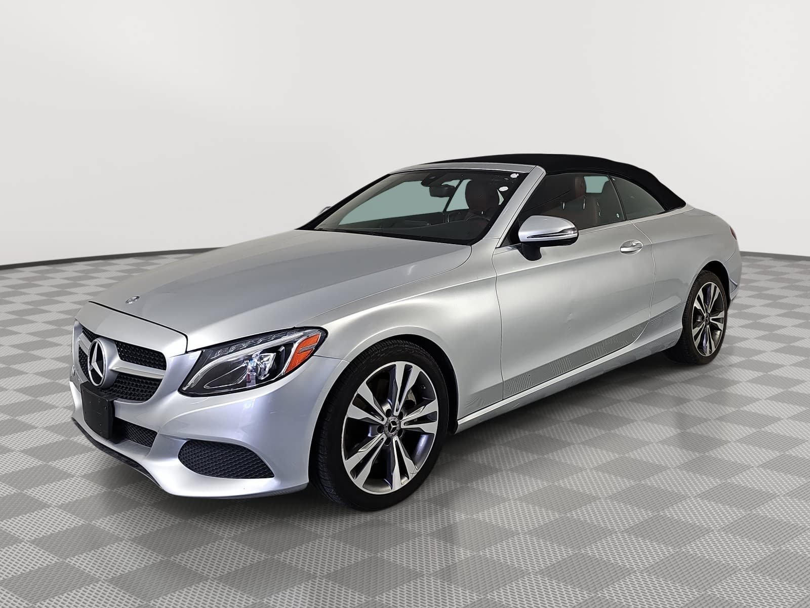 Used 2017 Mercedes-Benz C 300 4MATIC Cabriolet image 4