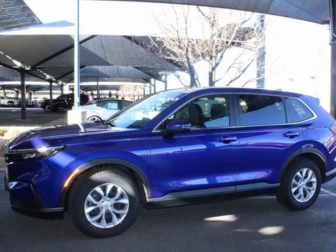 Used 2025 Honda CR-V LX image 10