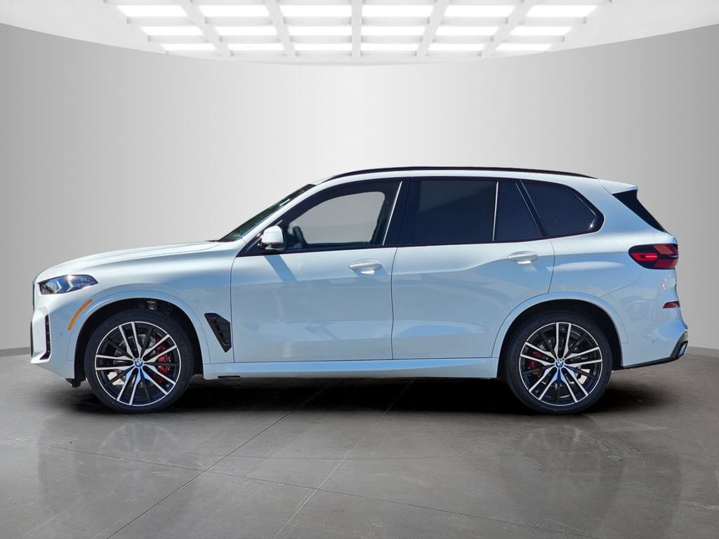 Used 2026 BMW X5 sDrive40i w/ M Sport Package RWD image 3