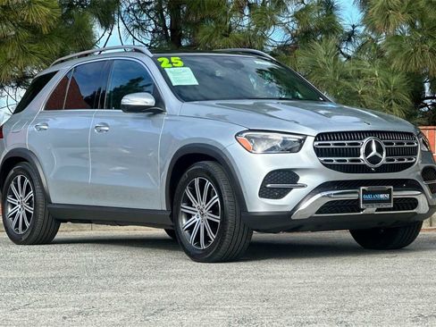 Certified 2025 Mercedes-Benz GLE 350 4MATIC image 2