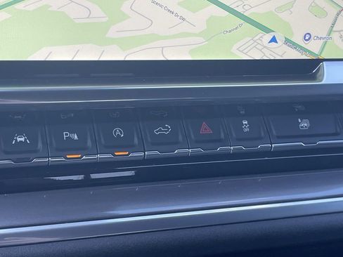 New 2026 Chevrolet Silverado 1500 High Country AWD/4WD image 22