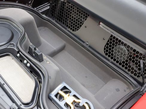 Used 2006 Ford GT RWD image 54
