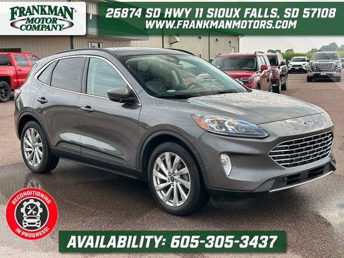 Used 2022 Ford Escape Titanium w/ Titanium Elite Package AWD/4WD image 1