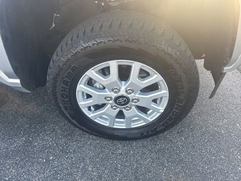 Used 2025 Toyota Tacoma SR5 w/ SR5 Upgrade Package image 29