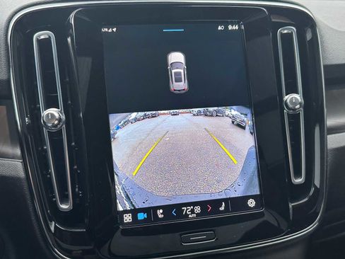 Certified 2023 Volvo XC40 Recharge Ultimate w/ Protection Package Premier image 26