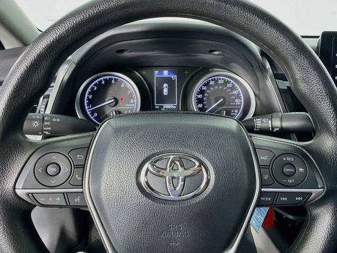 Used 2022 Toyota Camry LE FWD image 16