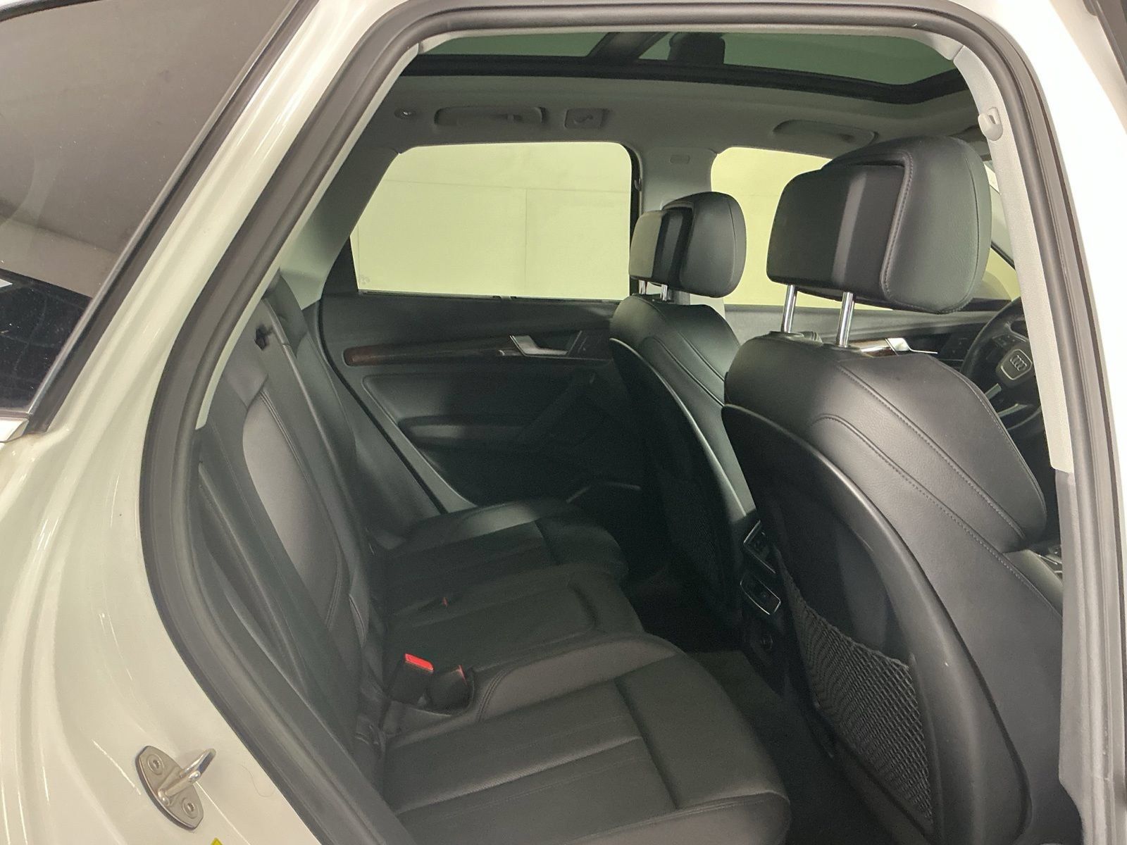 Used 2018 Audi Q5 2.0T Premium Plus w/ Premium Plus Package AWD/4WD image 17