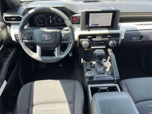 Used 2024 Toyota Tacoma TRD Sport image 16
