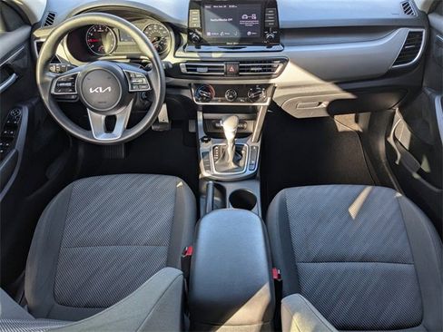 Used 2023 Kia Seltos LX image 15