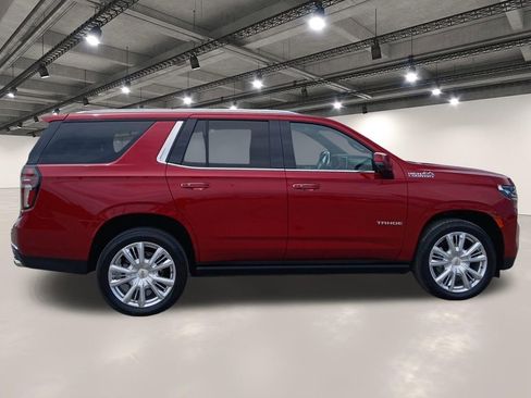 Used 2021 Chevrolet Tahoe High Country w/ Premium Package RWD image 17