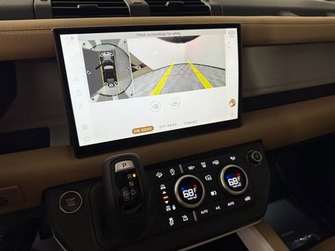 New 2025 Land Rover Defender 110 S image 22