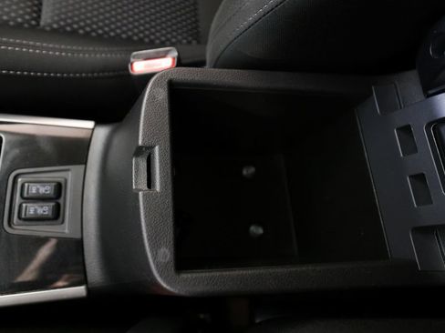 Used 2020 Mitsubishi Outlander ES FWD image 33