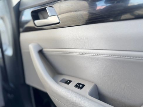 Used 2017 Hyundai Sonata Limited w/ Ultimate Package 04 image 27