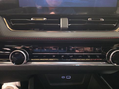 New 2026 Chevrolet Equinox RS w/ Convenience Package III image 18