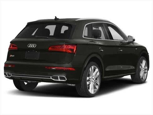 Used 2018 Audi SQ5 Premium Plus w/ Navigation Package image 2