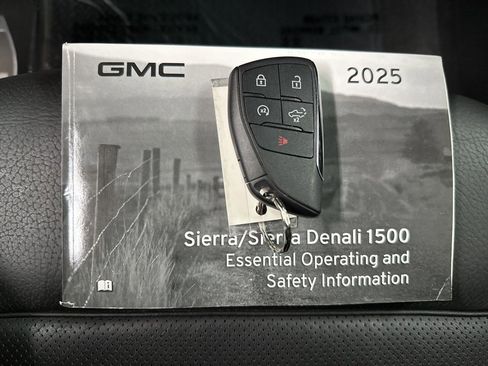 Used 2025 GMC Sierra 1500 Denali w/ Denali Reserve Package image 37