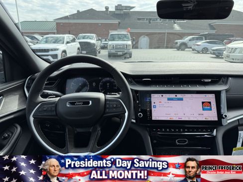 New 2026 Jeep Grand Cherokee Altitude image 18