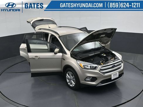 Used 2018 Ford Escape SE AWD/4WD image 52