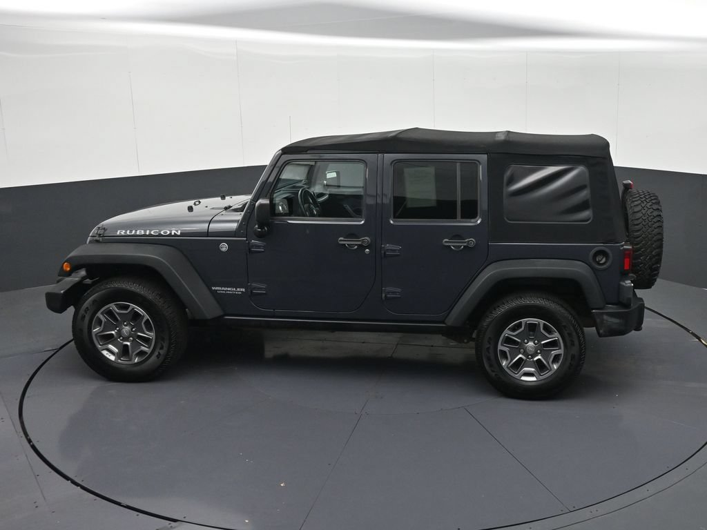 Used 2017 Jeep Wrangler Unlimited Rubicon w/ Dual Top Group AWD/4WD image 23