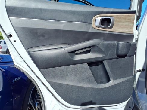 Certified 2022 Kia Sorento S image 23